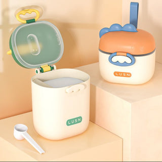Moisture Proof 400ml Baby Food Storage Box with Spoon